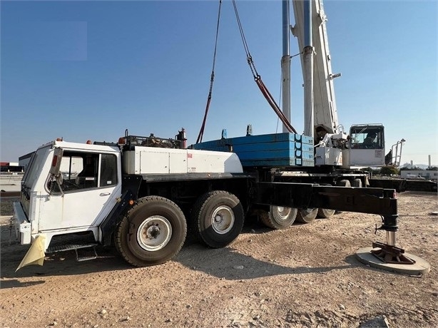 Gruas Liebherr LTM1300-1 en buenas condiciones Ref.: 1688665910225571 No. 2