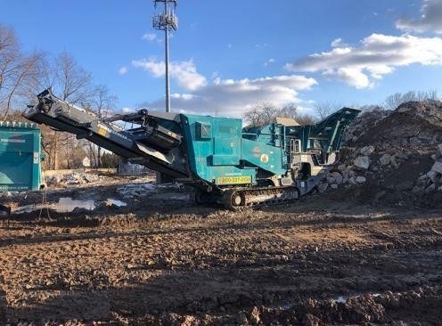 Trituradoras Powerscreen TRAKPACTOR 320 seminueva en venta Ref.: 1689715744185050 No. 3