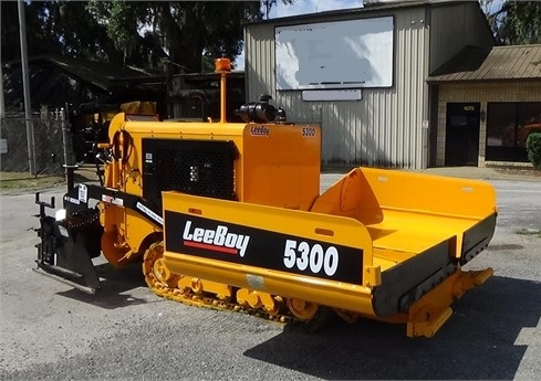 Pavers Leeboy 5300