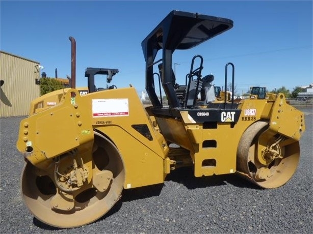 Compactadora Vibratoria Caterpillar CB-564D de segunda mano Ref.: 1695832645421861 No. 2