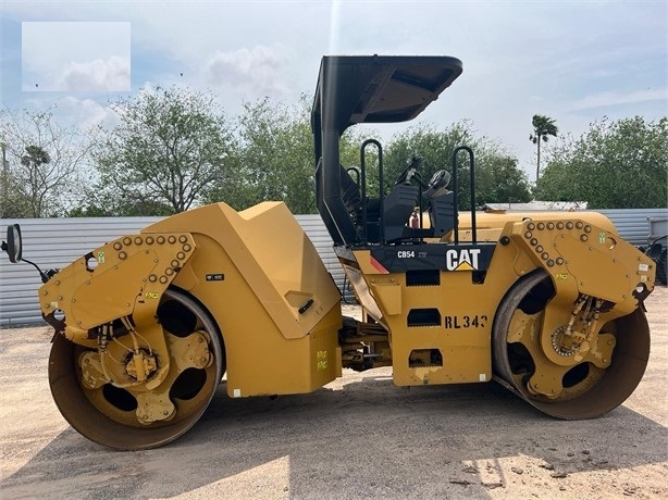 Compactadora Vibratoria Caterpillar CB54 importada de segunda man Ref.: 1700016138976413 No. 4