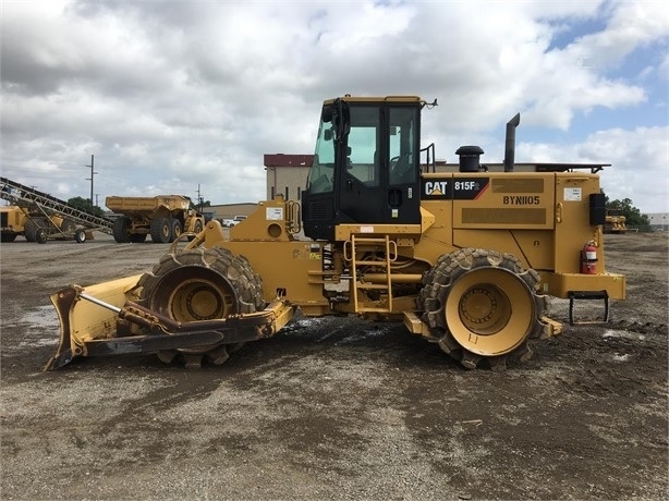 Compactadoras Suelos Y Rellenos Caterpillar 815F