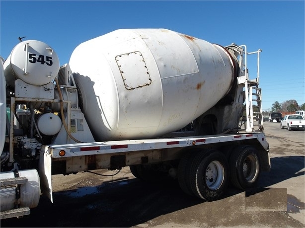 Mezcladoras De Concreto Mack 690 usada a buen precio Ref.: 1709409568042510 No. 3