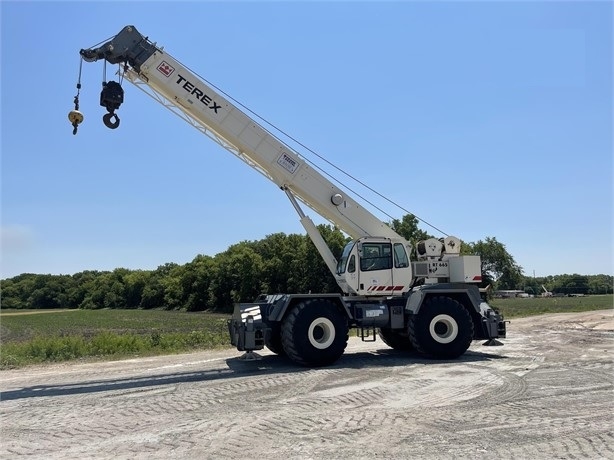 Cranes Terex RT665