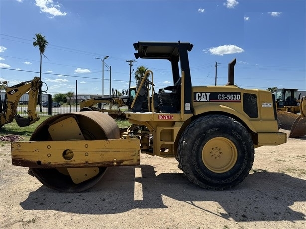 Compactadora Vibratoria Caterpillar CS-563D