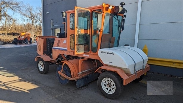 Sweeper Broce RJT350