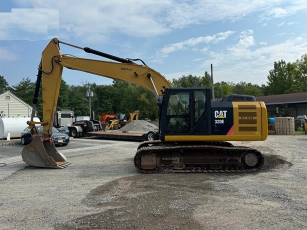 Hydraulic Excavator Caterpillar 320EL