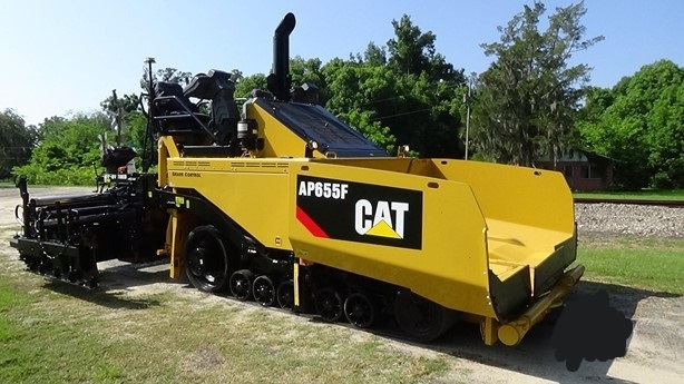 Pavers Caterpillar AP-655F