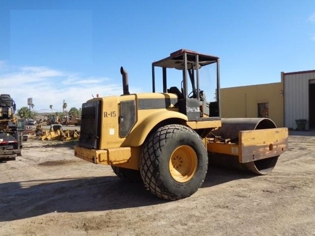 Compactadora Vibratoria Caterpillar CS-583D en buenas condiciones Ref.: 1727895703107072 No. 3