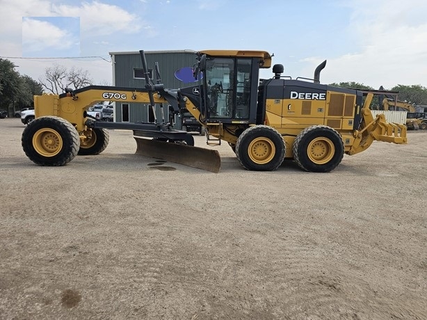 Motor Graders Deere 670G