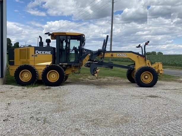 Motor Graders DEERE 770G