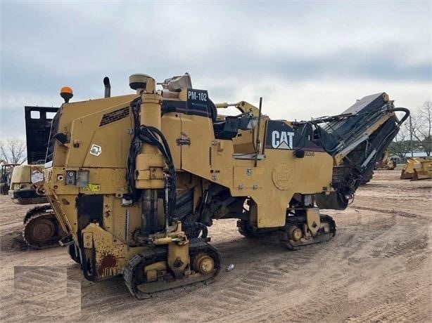 Recicladoras Caterpillar PM-102