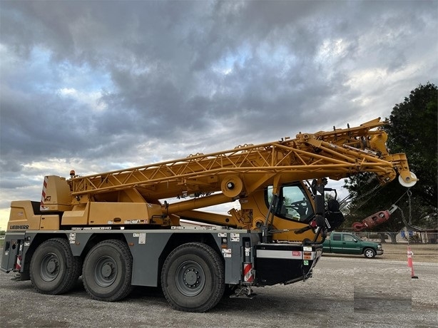 Gruas Liebherr LTM1050-4 importada de segunda mano Ref.: 1731087641371270 No. 2