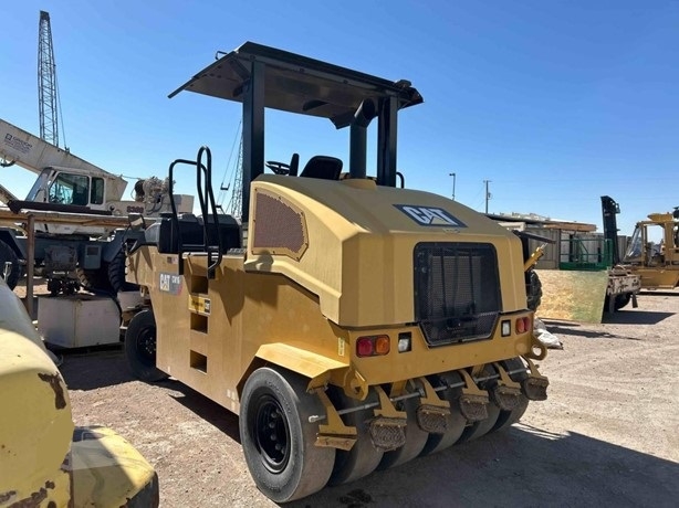 Compactadora Con Llantas Caterpillar CW16 en venta, usada Ref.: 1731617955854137 No. 4