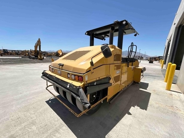 Compactadora Con Llantas Caterpillar CW34 en optimas condiciones Ref.: 1731619677605983 No. 4