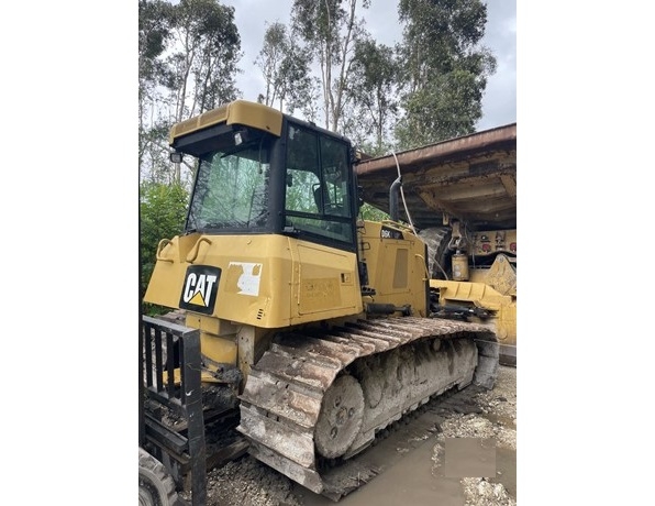 Tractores Sobre Orugas Caterpillar D6K de medio uso en venta Ref.: 1733250764443333 No. 4