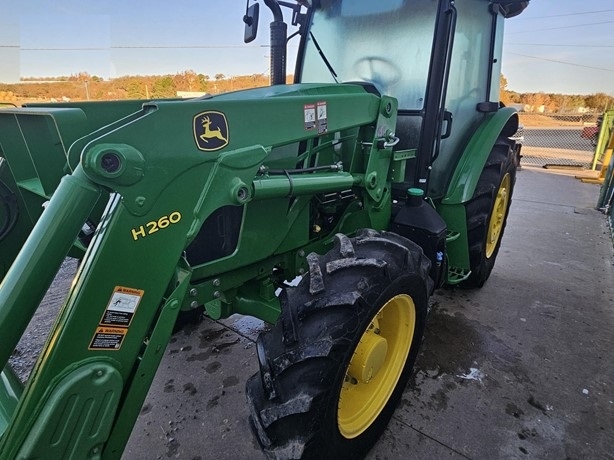 Agricultura Maquinas Deere 5100E seminueva en venta Ref.: 1736975393578858 No. 2